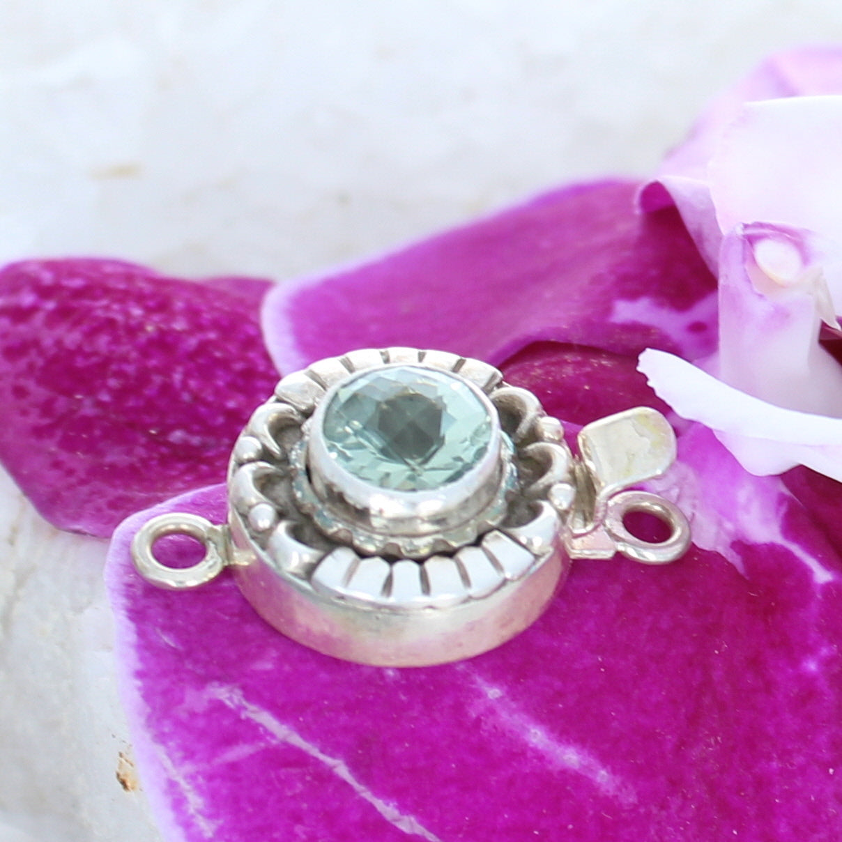 Faceted Green Amethyst Clasp Moon Lotus Sterling Silver 10mm -NewWorldGems
