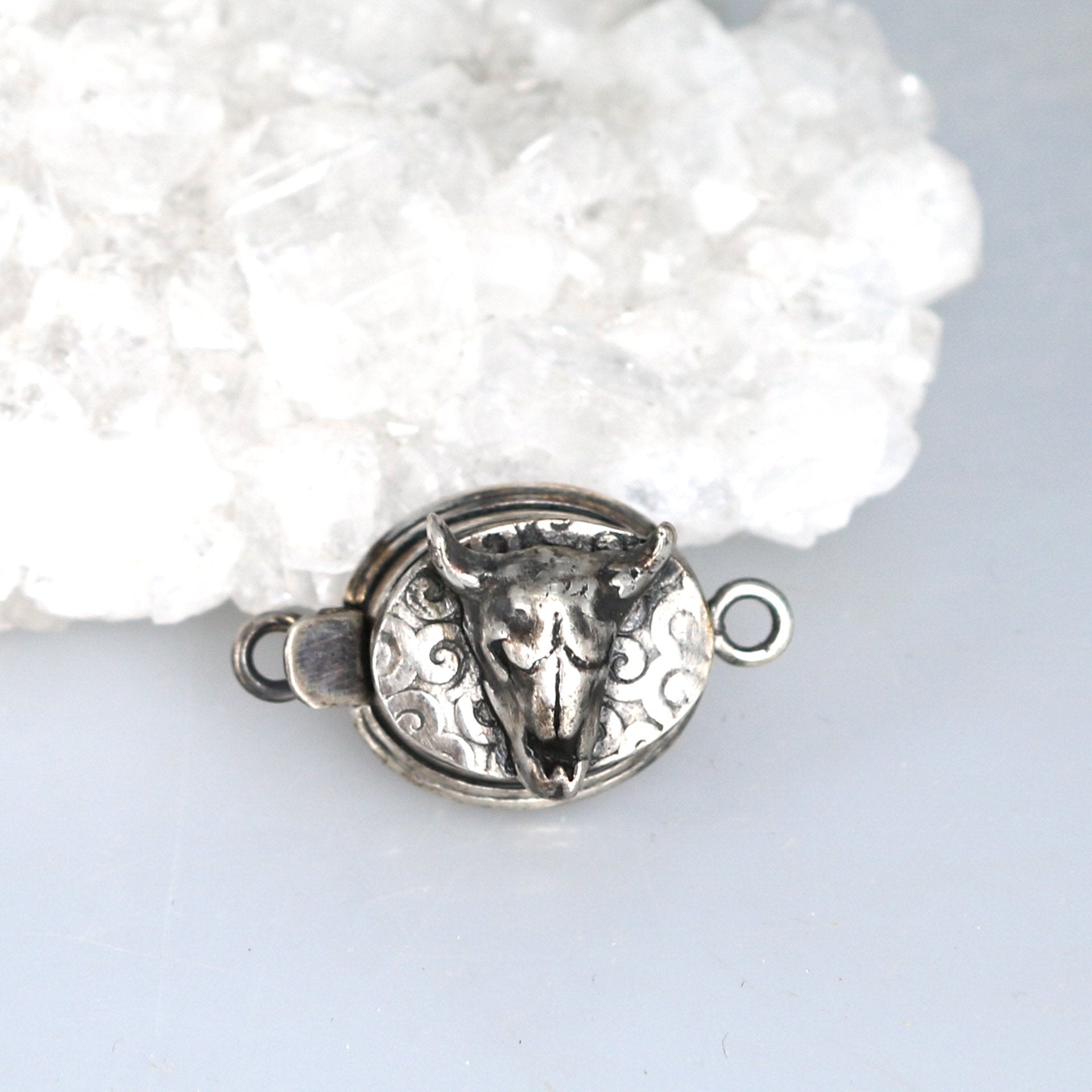 Remembering Georgia Sterling Cow Skull Clasp Spiral Design -NewWorldGems